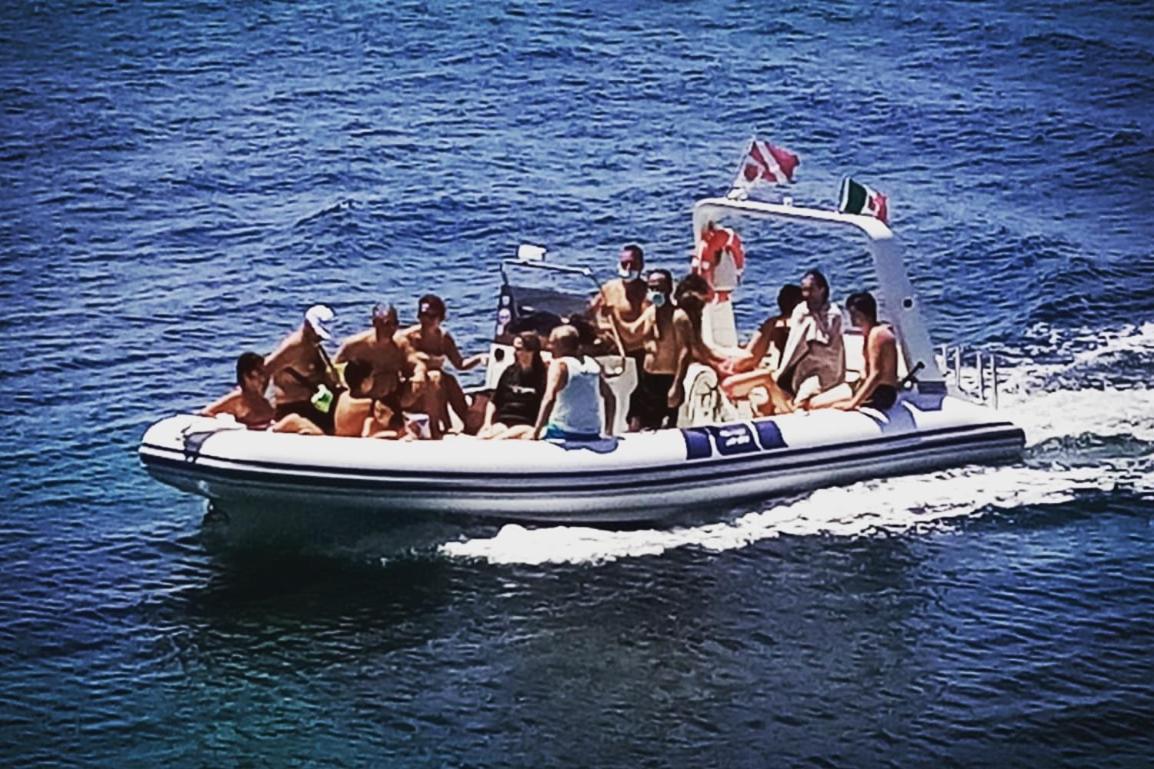 Residence La Darsena Isola Di Capo Rizzuto Esterno foto