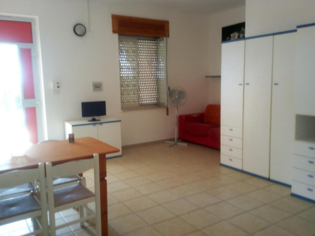Residence La Darsena Isola Di Capo Rizzuto Esterno foto