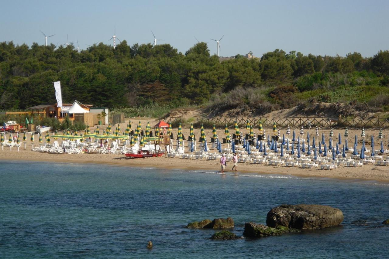 Residence La Darsena Isola Di Capo Rizzuto Esterno foto