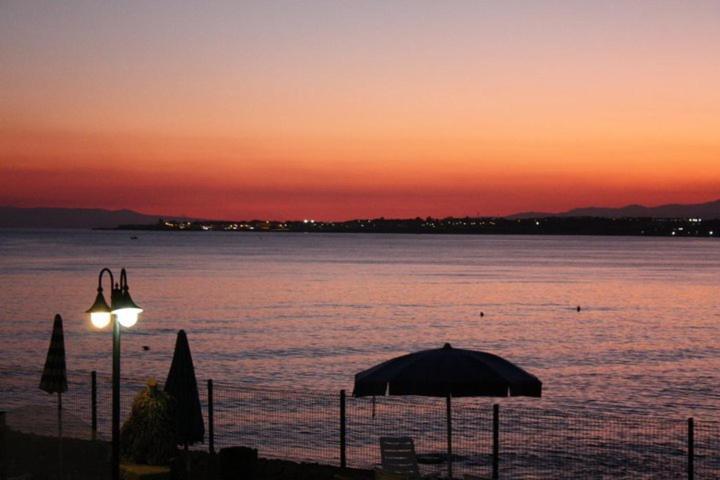 Residence La Darsena Isola Di Capo Rizzuto Esterno foto