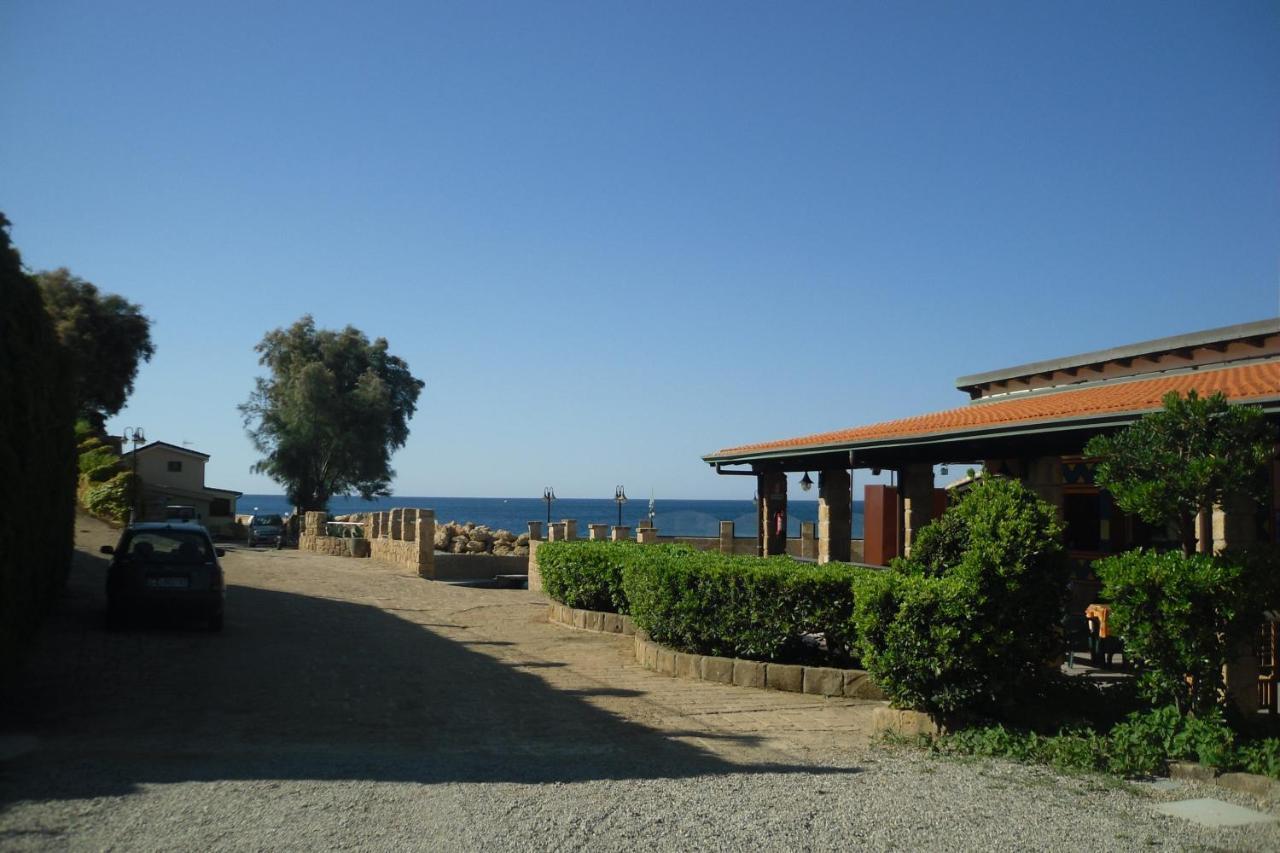 Residence La Darsena Isola Di Capo Rizzuto Esterno foto