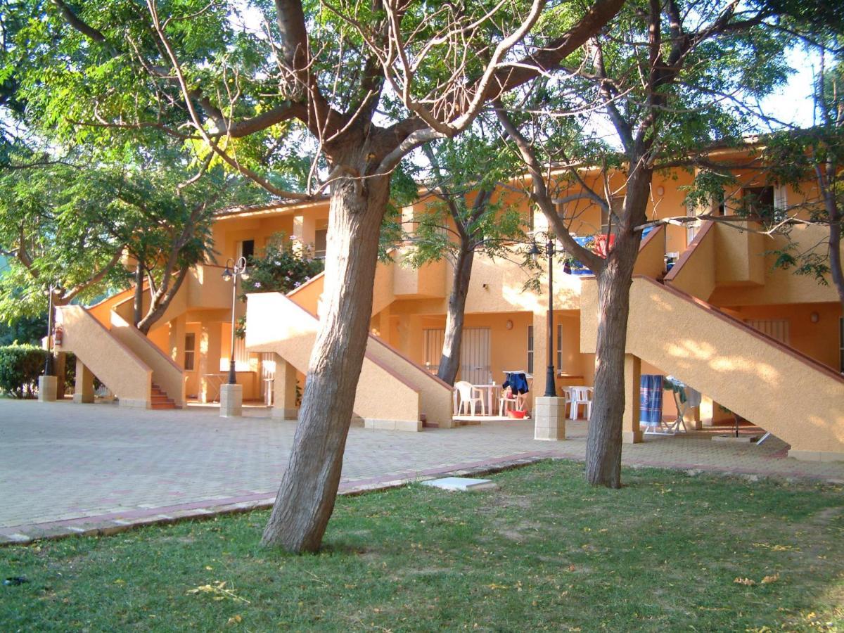 Residence La Darsena Isola Di Capo Rizzuto Esterno foto