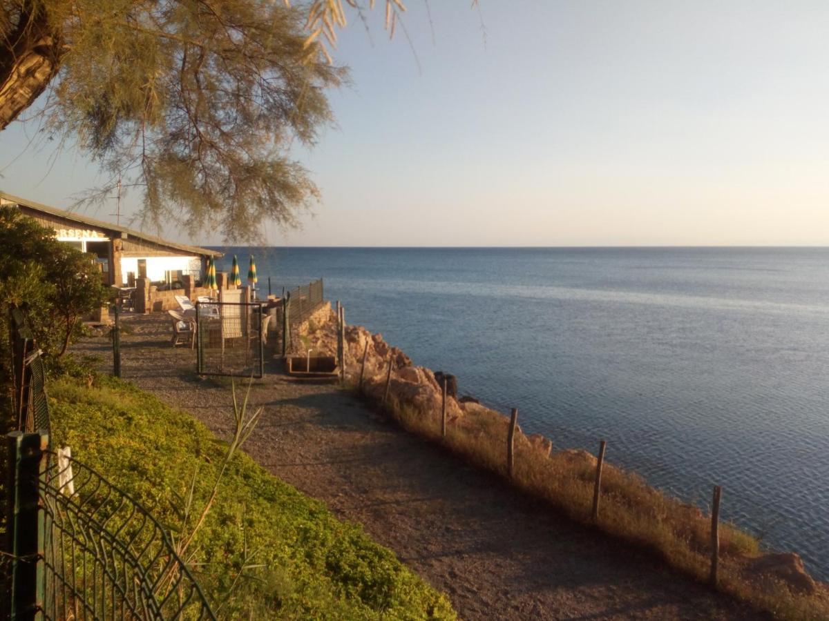 Residence La Darsena Isola Di Capo Rizzuto Esterno foto