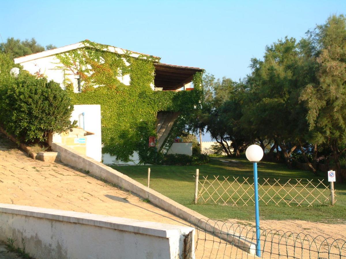 Residence La Darsena Isola Di Capo Rizzuto Esterno foto